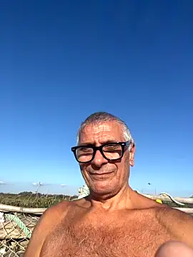 4n4l1zz4m1 online show from 11-11-25, 01:44