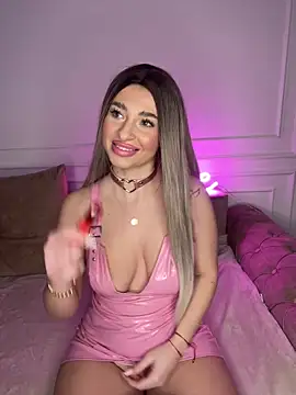 Snapshot of GraceCarther chatting on 12-07-24, 11:01 GraceCarther online show from 12-07-24, 11:01