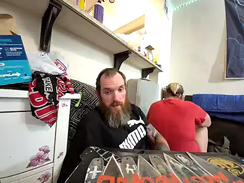 Snapshot of lit702 chatting on 02-15-26, 04:42 lit702 online show from 02-15-26, 04:42