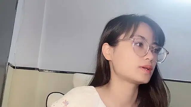 Snapshot of Honey-cici chatting on 03-13-25, 08:48 Honey-cici online show from 03-13-25, 08:48