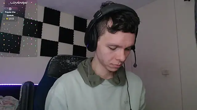 bryamado69 online show from 11-14-25, 01:04