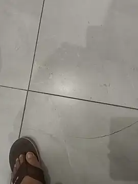 Snapshot of Gururonny07 chatting on 02-04-26, 01:11 Gururonny07 online show from 02-04-26, 01:11