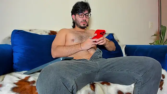 Snapshot of Ackerman_Eren_ chatting on 01-27-25, 05:58 Ackerman Eren  online show from 01-27-25, 05:58