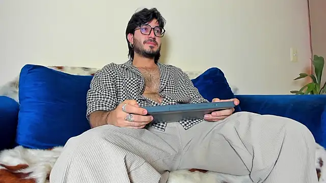 Snapshot of Ackerman_Eren_ chatting on 01-30-25, 06:54 Ackerman Eren  online show from 01-30-25, 06:54