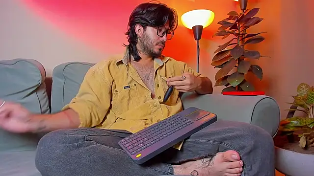 Snapshot of Ackerman_Eren_ chatting on 09-15-25, 09:53 Ackerman Eren  online show from 09-15-25, 09:53