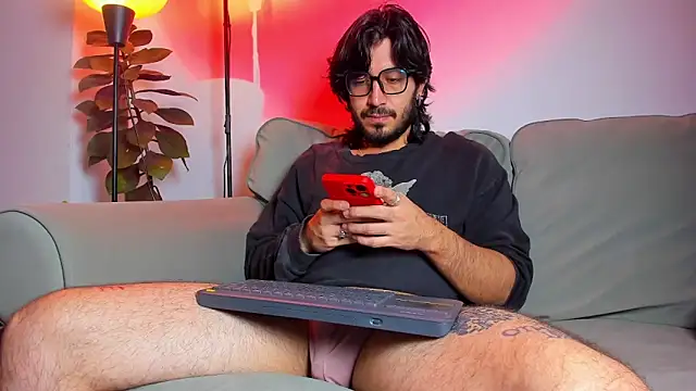 Ackerman Eren  online show from 11-14-25, 05:44