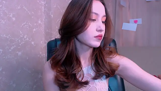 Snapshot of Ann__Cute chatting on 02-09-25, 04:36 Ann Cute online show from 02-09-25, 04:36