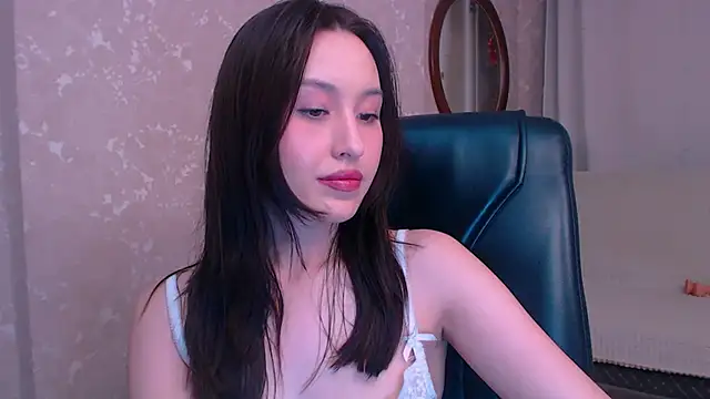 Snapshot of Ann__Cute chatting on 02-23-25, 12:37 Ann Cute online show from 02-23-25, 12:37