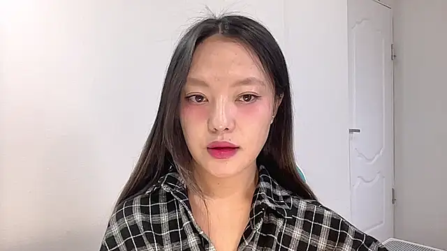 Risalynn online show from 12-18-24, 03:37