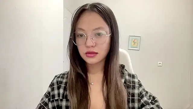 Risalynn online show from 01-30-25, 02:49