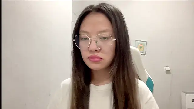 Risalynn online show from 03-03-25, 02:04