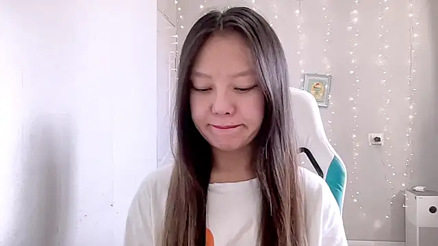 Risalynn online show from 03-13-25, 03:33