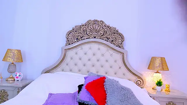 Snapshot of SarahBrunet chatting on 03-06-25, 04:07 SarahBrunet online show from 03-06-25, 04:07