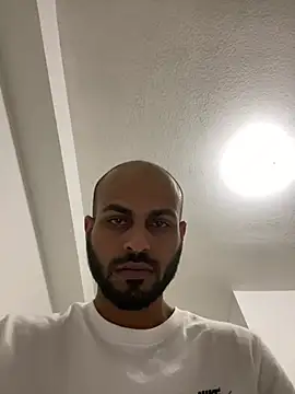 islandvybee55 online show from 12-28-24, 02:33