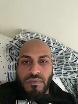 islandvybee55 online show from 02-16-25, 07:49