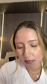 MiaPetit  online show from 12-05-25, 08:38