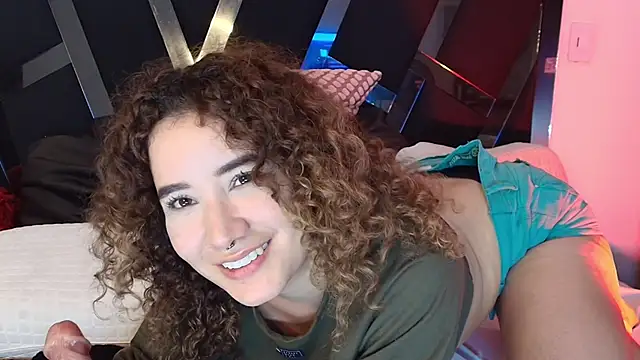 Snapshot of Charlotte11-11 chatting on 01-14-25, 12:22 Charlotte11-11 online show from 01-14-25, 12:22