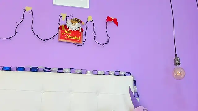 Snapshot of Charlotte11-11 chatting on 12-04-25, 02:59 Charlotte11-11 online show from 12-04-25, 02:59