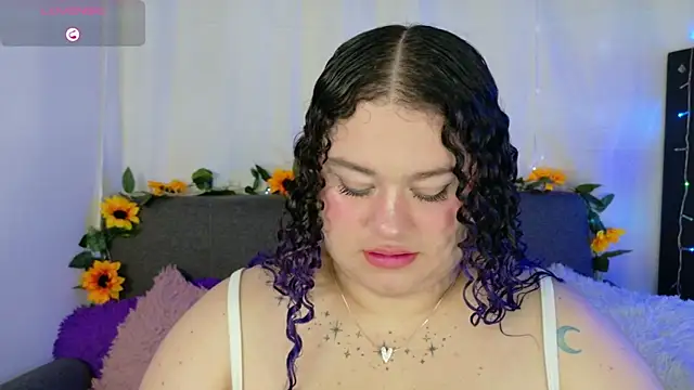 Snapshot of lunitaa0 chatting on 01-10-26, 04:14 lunitaa0 online show from 01-10-26, 04:14