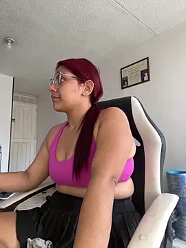 Snapshot of Aprilsmith2 chatting on 12-06-24, 03:00 Aprilsmith2 online show from 12-06-24, 03:00