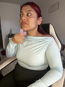 Snapshot of Aprilsmith2 chatting on 12-18-24, 10:02 Aprilsmith2 online show from 12-18-24, 10:02