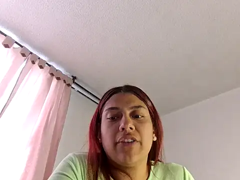 Snapshot of Aprilsmith2 chatting on 01-05-25, 09:47 Aprilsmith2 online show from 01-05-25, 09:47