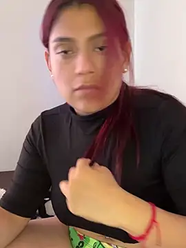 Snapshot of Aprilsmith2 chatting on 01-06-25, 04:13 Aprilsmith2 online show from 01-06-25, 04:13