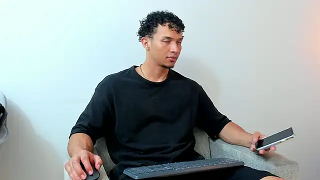 Dominick star online show from 01-12-25, 02:56