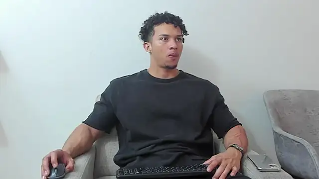 Dominick star online show from 02-10-25, 04:08