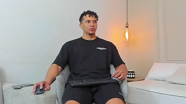 Dominick star online show from 02-28-25, 03:26