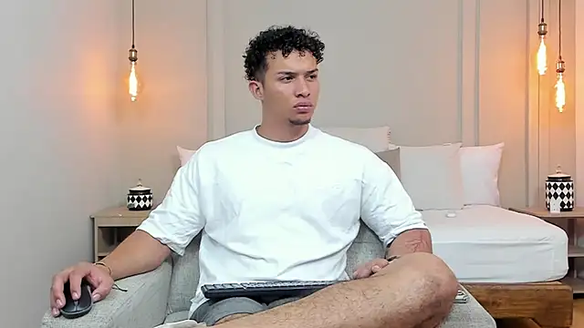 Dominick star online show from 03-13-25, 07:20