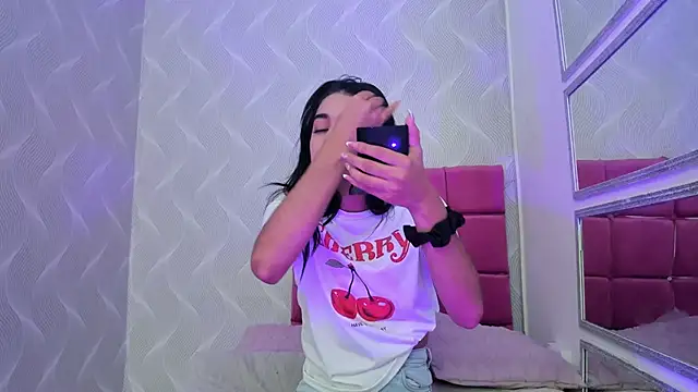 natalia aguirre1 online show from 01-22-25, 12:27