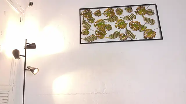 Snapshot of natalia_aguirre1 chatting on 12-21-25, 12:01 natalia aguirre1 online show from 12-21-25, 12:01