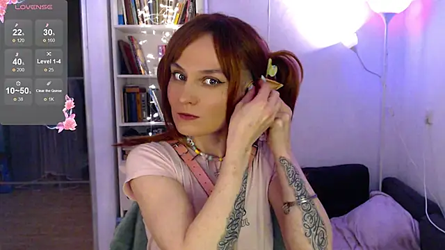 Snapshot of mischellemeow13 chatting on 02-16-25, 07:38 mischellemeow13 online show from 02-16-25, 07:38