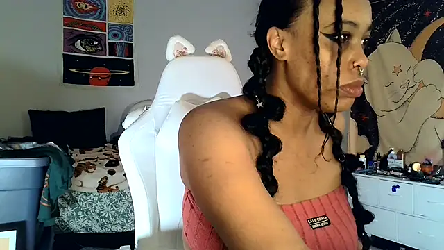 loveluna8 online show from 02-05-25, 10:19