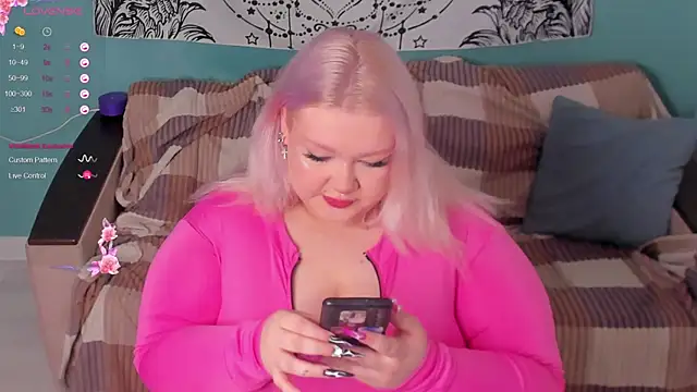 LilyBelll online show from 12-02-24, 04:20