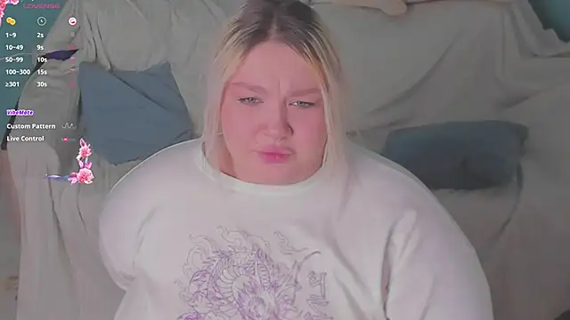 LilyBelll online show from 03-20-25, 09:02