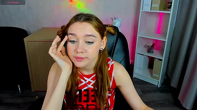 Lesi Moonie01 online show from 03-16-25, 11:38