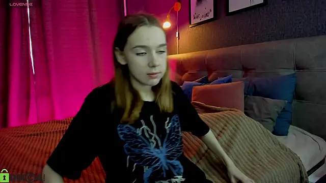 Lesi Moonie01 online show from 02-28-26, 09:21