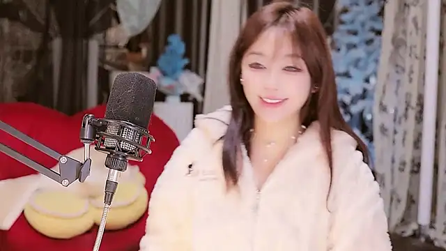 Snapshot of Missy_Nana21 chatting on 12-20-24, 03:53 Missy Nana21 online show from 12-20-24, 03:53