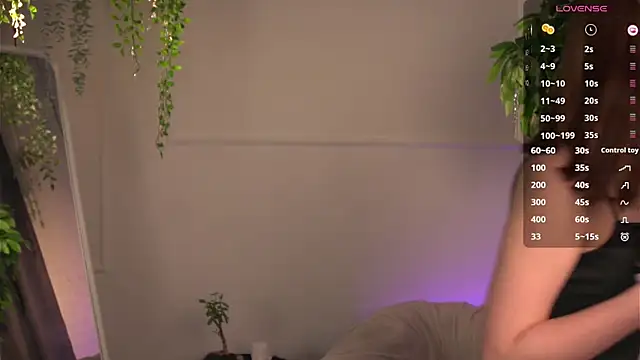 its me lissa  online show from 01-14-25, 01:28