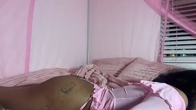 Snapshot of shandiloveslemonss chatting on 11-04-25, 06:34 shandiloveslemonss online show from 11-04-25, 06:34