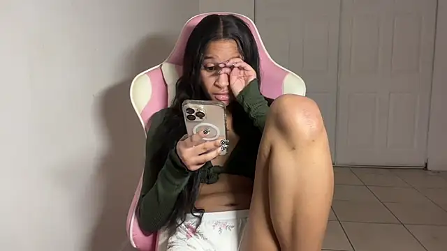 Snapshot of shandiloveslemonss chatting on 12-05-25, 10:02 shandiloveslemonss online show from 12-05-25, 10:02