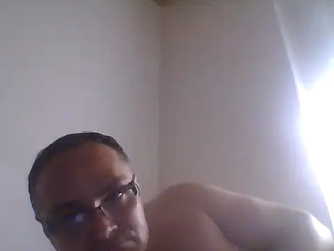 Snapshot of BareCompass51 chatting on 09-25-25, 10:08 BareCompass51 online show from 09-25-25, 10:08