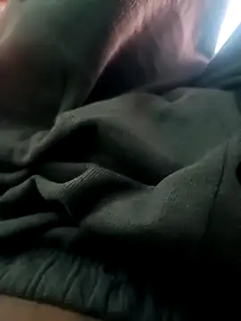 Snapshot of AloneDick chatting on 10-02-25, 06:53 AloneDick online show from 10-02-25, 06:53