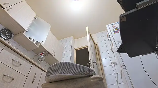 Snapshot of melissaBlessing chatting on 02-04-25, 10:21 melissaBlessing online show from 02-04-25, 10:21