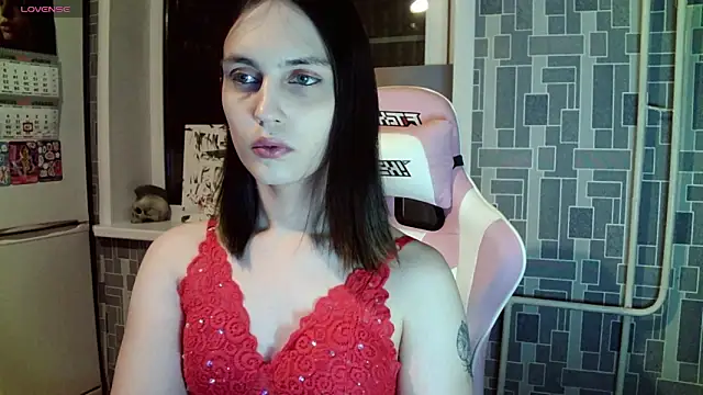 Snapshot of BlackHe4rts_ chatting on 12-21-24, 06:44 BlackHe4rts  online show from 12-21-24, 06:44