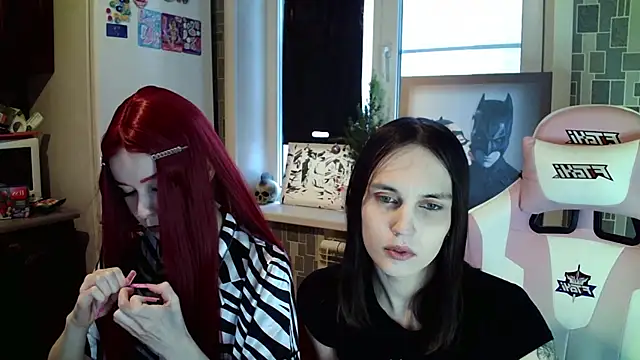 Snapshot of BlackHe4rts_ chatting on 02-13-25, 11:06 BlackHe4rts  online show from 02-13-25, 11:06