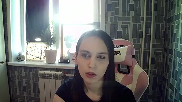 Snapshot of BlackHe4rts_ chatting on 03-12-25, 04:08 BlackHe4rts  online show from 03-12-25, 04:08