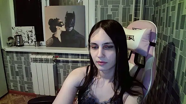 Snapshot of BlackHe4rts_ chatting on 09-20-25, 03:57 BlackHe4rts  online show from 09-20-25, 03:57